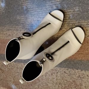 Brand New Sixties Style Heels